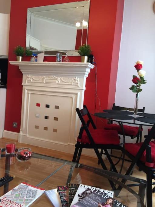 Appartement Cozy Flat, 5 Minute Walk To Oxford Circus à Londres Extérieur photo